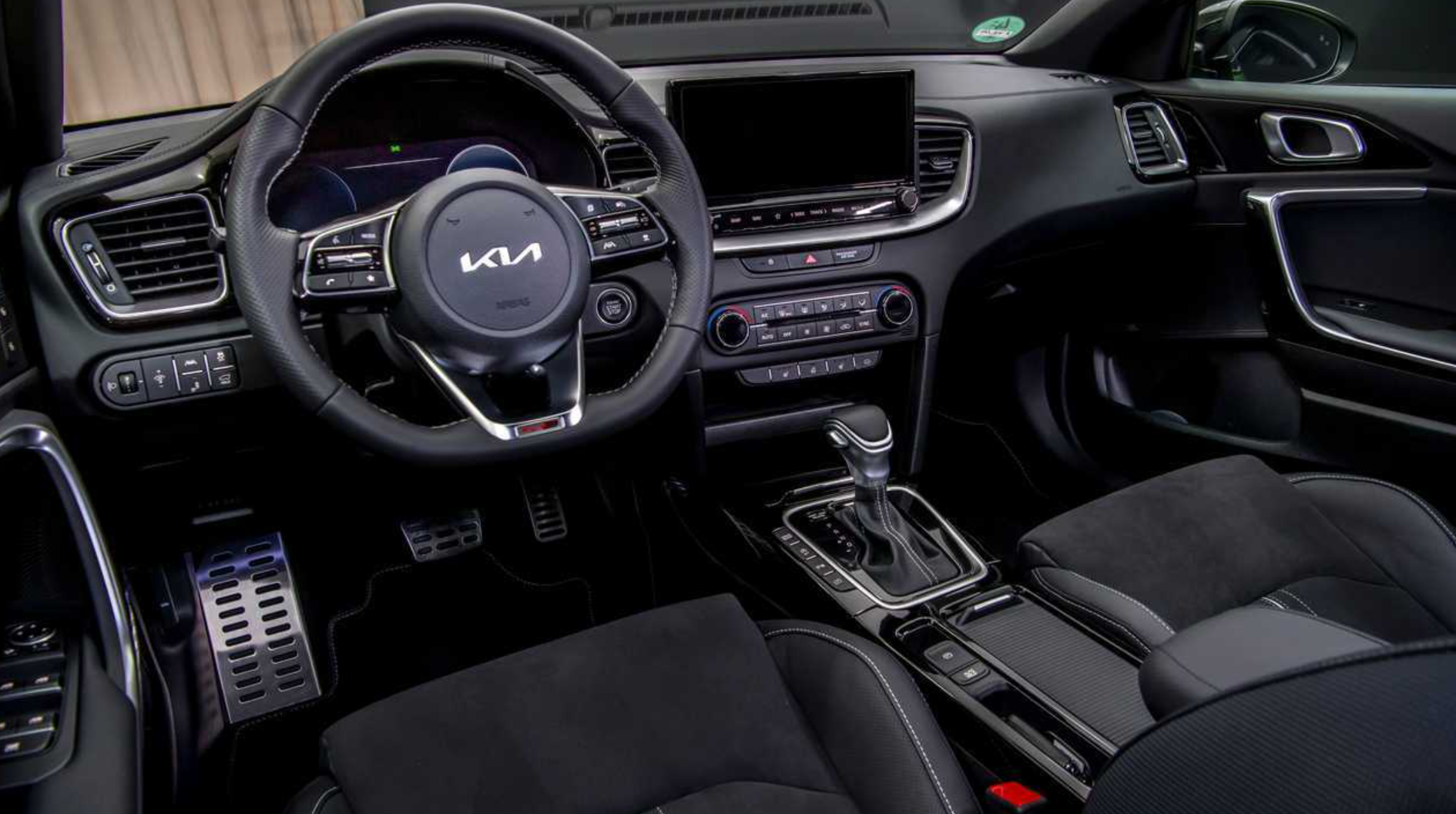 Kia XCeed 2024: Release Date, Hybrid, and Photos