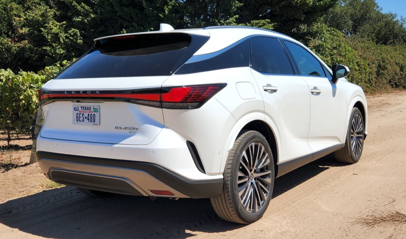 New Lexus RX 450h 2025 Tech Upgrades and New Colors