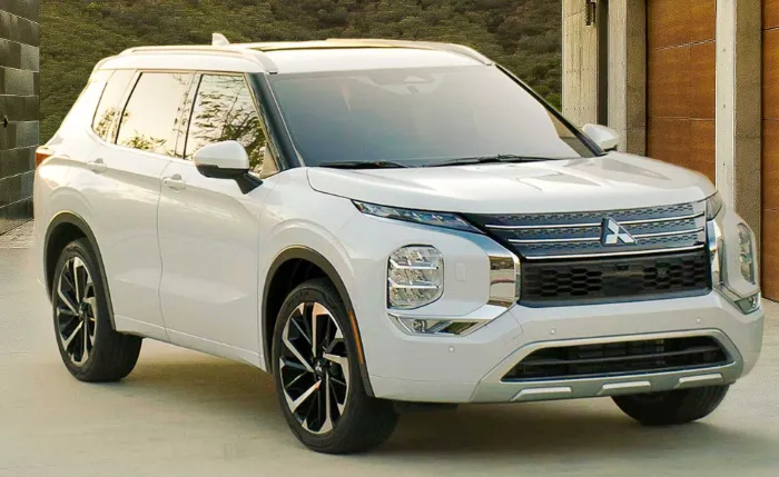 Mitsubishi Outlander 2025: Changes, Colors, and Specs