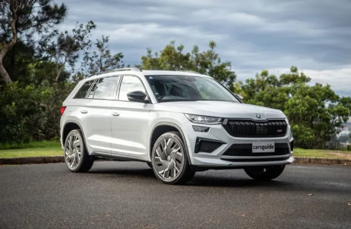 Skoda Kodiaq RS 2025: Colors, Changes, and Pics