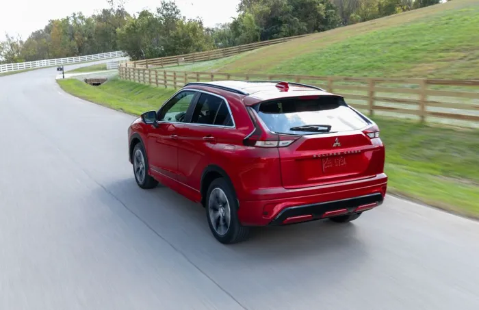 Mitsubishi Eclipse Cross 2025: Colors and Redesign